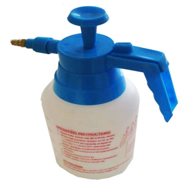 Spray 1 liter with pressure pump for drilling help